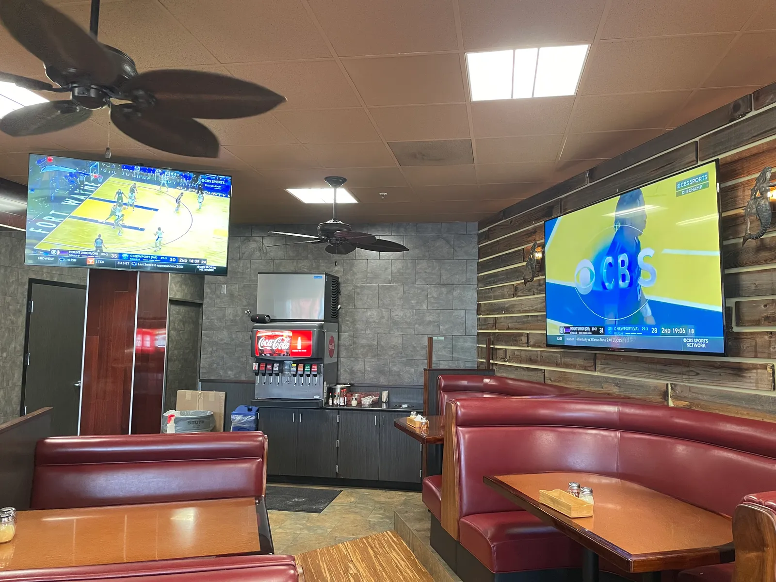 IV Pizza Pub