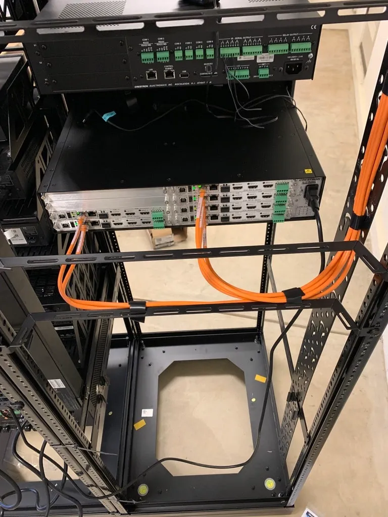 Mesh vs. Hard-Wired Networks: Which Is Right for Your Home?